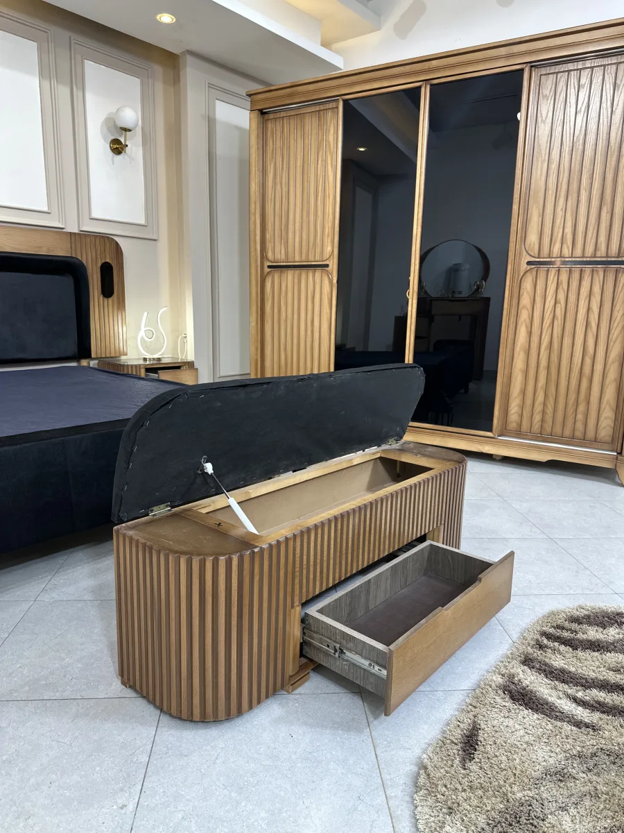 ELLIANA PRO Bedroom Set