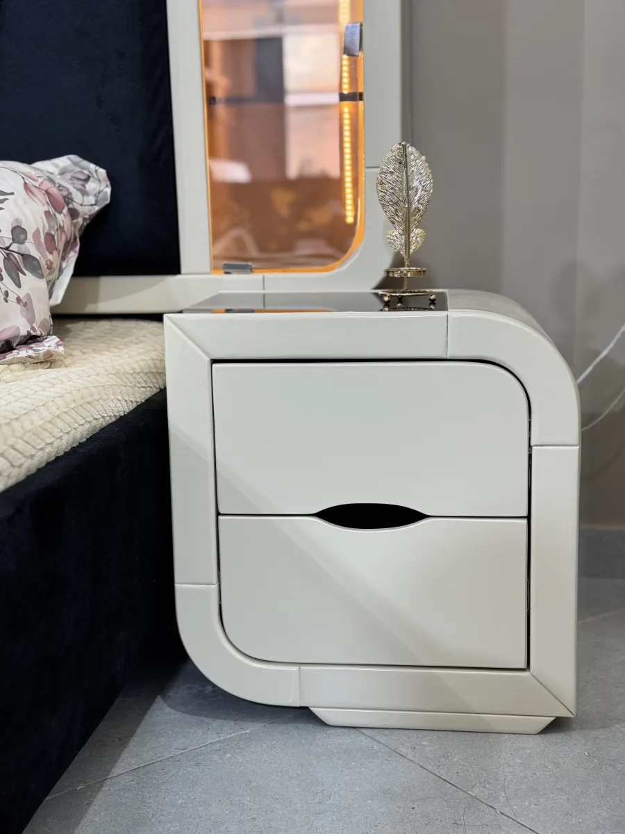 LORENNE Bedroom Set