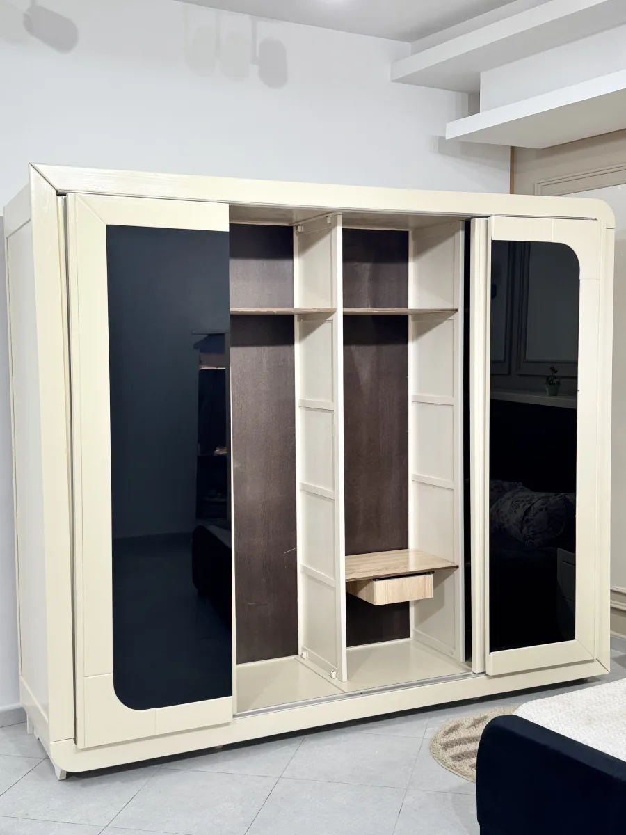 LORENNE Bedroom Set