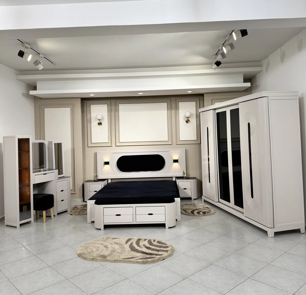 TULIP Bedroom Set
